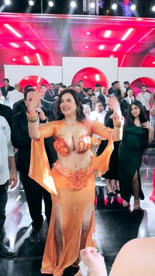 #بديعه "طيبه تاني لا"🧡🧡
#افراح_اسكندريه 💃
#بدوعه لما بتحضر اى فرح بتزلزل المكان💃