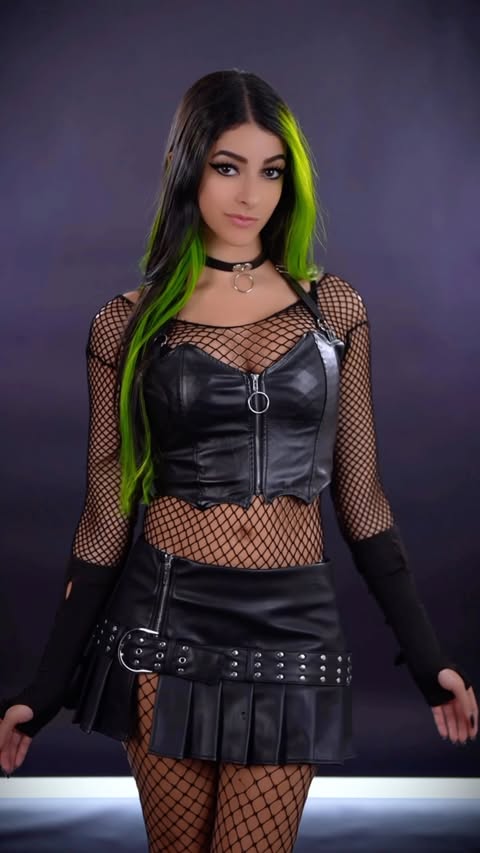 before or after? 🖤 I love the leather and fishnet outfit more but the dress is super comfy! what do you think? 👀🥰