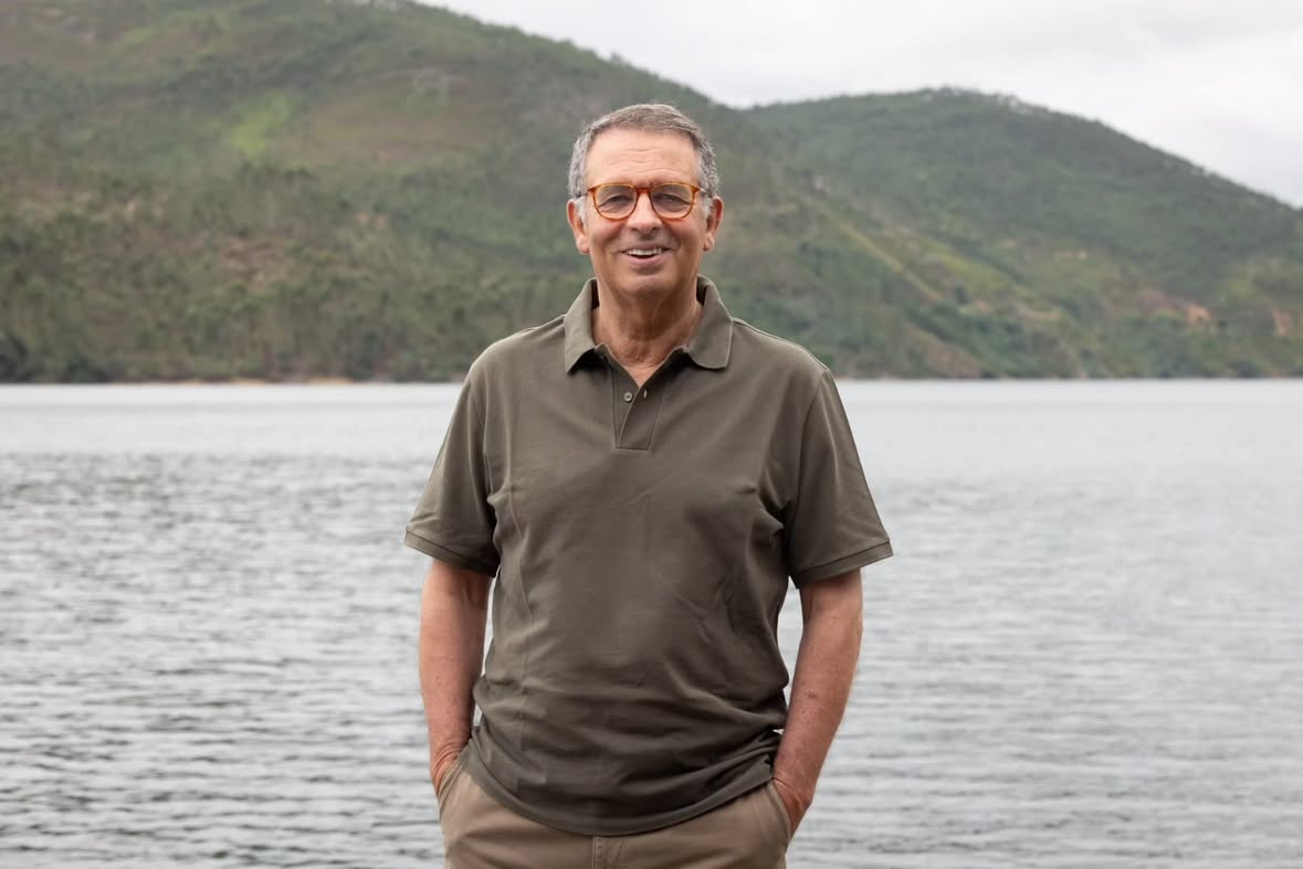 “Deixo um apelo a todos os portugueses: na altura de marcarem as suas férias, que possam ter em conta que um fim de semana ou uma semana nestas bonitas paisagens do interior é uma ajuda, um estímulo e uma expressão de solidariedade por quem tanto sofreu”.

Este fim de semana tive oportunidade de concretizar este apelo que deixei em abril, na Presidência Aberta, e confirmar a beleza das paisagens da Sertã.

#seguropresidente #portugal