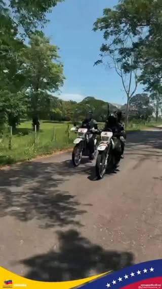 Golpe al tráfico ilícito de drogas! 🚫💊

En un despliegue rural, efectivos de la FANB adscritos a la 2da. Compañía del Destacamento 213, en el Táchira, lograron la detención de un ciudadano que transportaba de forma oculta 33 envoltorios de presunta marihuana, con un peso total de 16,600 kg.

La incautación se realizó tras una inspección detallada de un cilindro metálico, donde el sujeto intentaba ocultar la sustancia. Este procedimiento, que cuenta con la orden del Ministerio Público, reafirma nuestro compromiso inquebrantable en la lucha frontal contra el tráfico ilícito de drogas y la protección de nuestro territorio.

Seguimos en la vanguardia, garantizando la paz y la seguridad de la Nación. 🇻🇪🛡️

🐦‍🔥"El Honor es su Divisa"
🇻🇪¡La Patria es Primero!!!

#FANB #GNB #SeguridadCiudadana #NoAlNarcotráfico #PatriaSegura Táchira