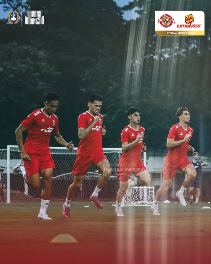 Hard work 𝐛𝐞𝐡𝐢𝐧𝐝 𝐭𝐡𝐞 𝐬𝐜𝐞𝐧𝐞𝐬 ➡️ 

​The training ground is firing up, and the stadium needs to be next. 

🆚 🇴🇲🇲🇿
🗓️ June 5 & 9
🌃 Kick-off 20.00 WIB
🏟️ Gelora Bung Karno Main Stadium

🎫 kitagaruda.id/ticket 
🎫 #LivinbyMandiri 

Come to 𝐆𝐁𝐊 to witness it 𝐋𝐈𝐕𝐄! 🏟️

‣ #BersamaGaruda