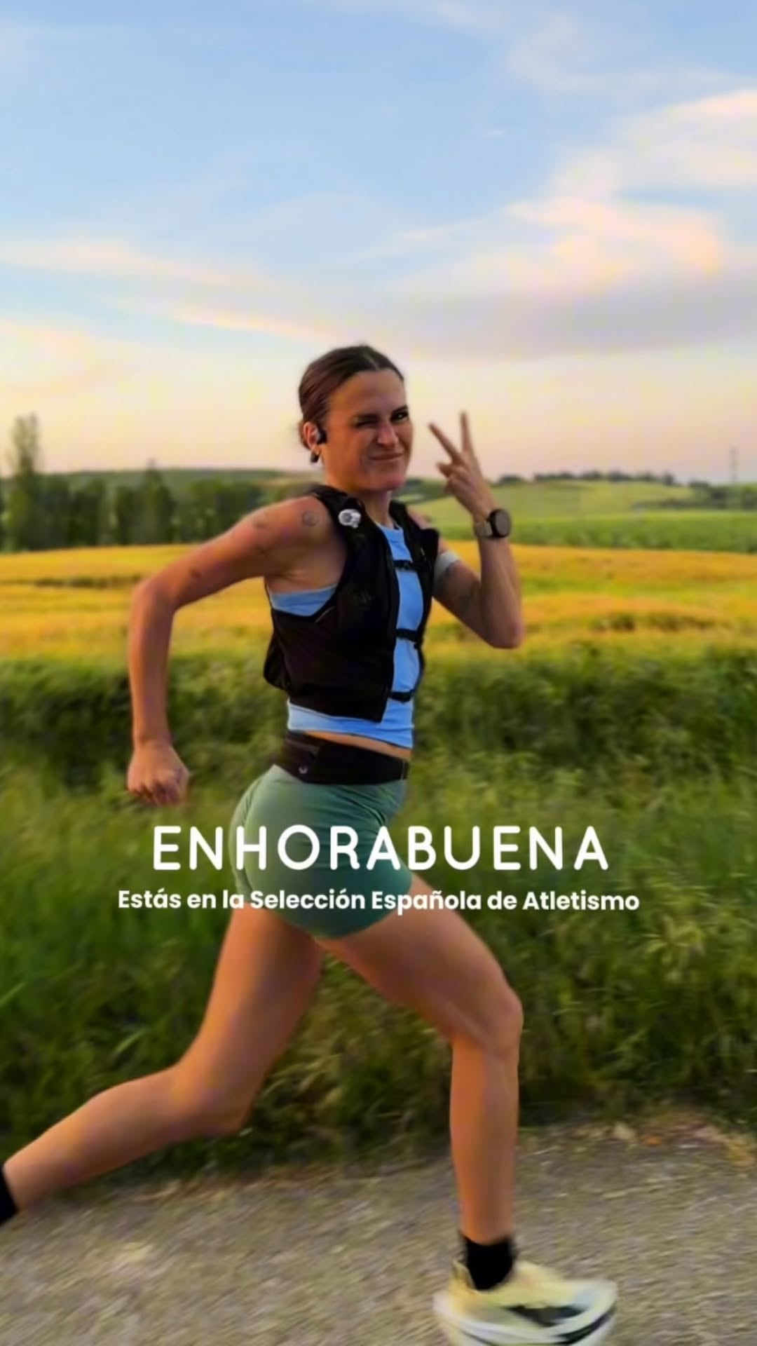 Atleta Internacional 🇪🇸 .
.
Hola Estefi que recién terminabas tu primera maratón en Viena. Vengo del futuro para contarte que no solo estuvo bien seguir corriendo para curar tu alma…que además te llevó al MUNDIAL.
.
📍20 de septiembre, en Ames, convocada para los 100 km.
.
Que alguien me despierte, ya estoy en esto, intentaré dar lo mejor de mí…lo merece este equipo de mujeres fuertes.
.
#Verdeliss @atletismo_rfea