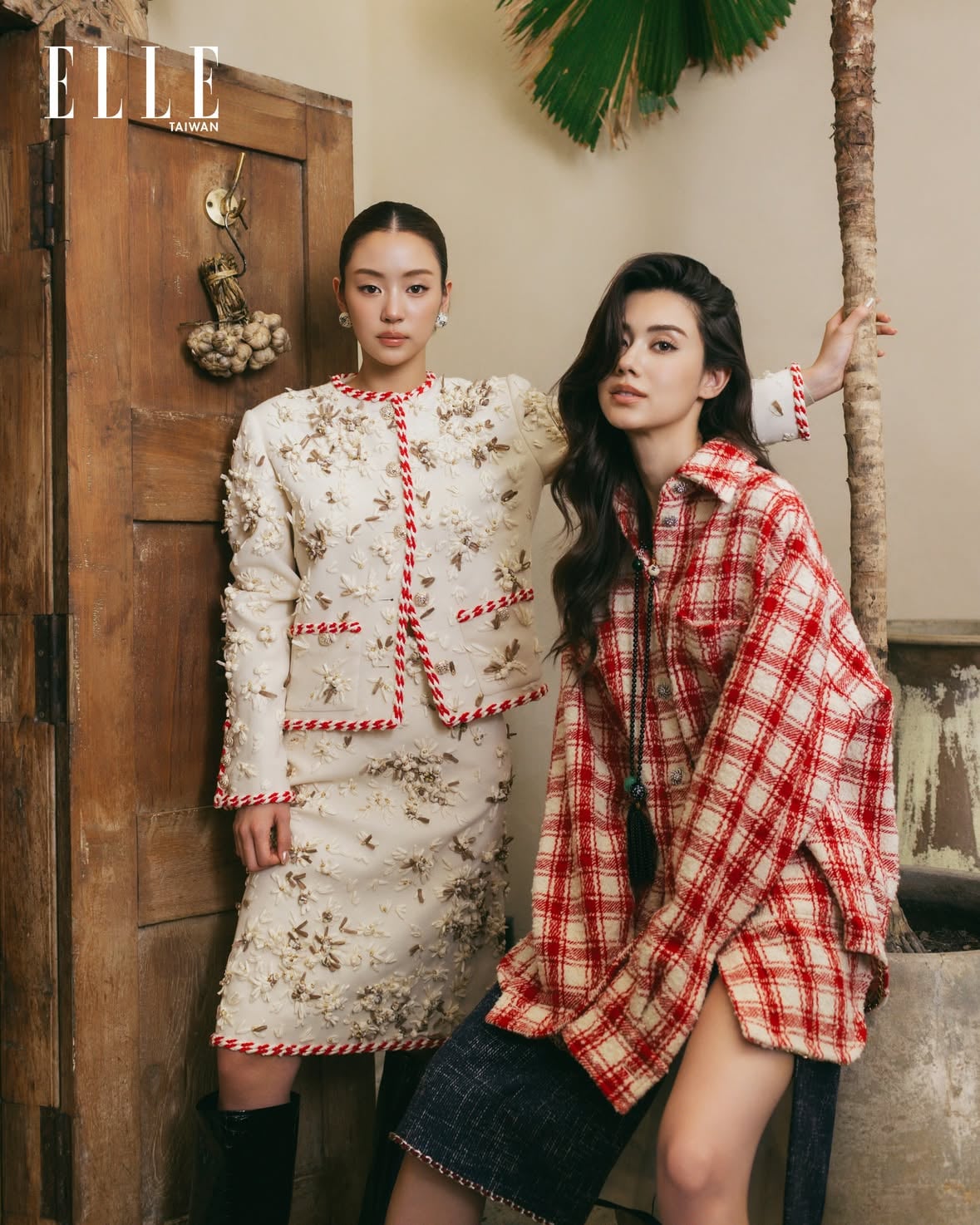 #ELLE封面大人物 ft.#LenaMiu 
@lalinalena @mmiunatshaa 
Lena與Miu之間的關係：有少女般的浪漫想像，也有日常的願望。想要的一直都很純粹 —— 一段可以慢下來的時間，以及身邊熟悉的人。親密不必刻意營造。當足夠理解對方，安定感就會自己浮現。如果作品《My Safe Zone》讓觀眾看見了她們在螢幕裡的完美愛情模樣，那麼在專訪鏡頭背後的Lena與Miu，則讓人看見了更真實，也更具韌性的陪伴。
-
The relationship between Lena and Miu holds both the romance of a youthful daydream and the simplicity of everyday wishes. What they long for is remarkably uncomplicated—a moment to slow down and someone familiar by their side.

True closeness does not need to be deliberately created. When two people understand each other deeply enough, a sense of comfort and security naturally emerges. If “My Safe Zone” allowed audiences to witness their picture-perfect love story on screen, then the Lena and Miu revealed behind the scenes of this interview offer something even more meaningful: a connection that feels real, grounded, and enduring.
-
EDITOR IN CHIEF_KAYT HSUEH
PHOTOGRAPHER_JAMES ATHIBODEE @athibodee
PROJECT MANAGEMENT_JUJU CHEN @you.hapig
STYLIST_WAWA CHANG @wawahaho
MAKE UP_ISSY KACHAPOND PHRAENGAM @rawessissy.p（LENA）,HOMELESS @homeless_makeupb（MIU） 
HAIR_HEREALL MIIU @herealxmiiiiiu（LENA）,BIOBELL @biobell.lpz（MIU） 
DIGITECH_KANAPATR TANTIWORAWONG 
LIGHTING DIRECTOR_NIKOM CHAIDHERAPHANKUL 
PHOTO ASSISTANT_JIRASAK PRECHAPISIT, SADANUN CHATTUCHAI 
EXECUTIVE PRODUCER_YVONNE JADE @yvonne_jade_
PRODUCER_MIRELLE PHACHAREEYA @mirelle.phachareeya
PRODUCTION ASSISTANT_JANE PHOONYARAS @janepnyrs
SET ASSISTANT_PAULLUS VICAR @paullusvicar ,HEIN NAING SOE @scotty_hns
INTERPRETER_PANYANUCH SURANGKANIKORN @thaiwithbow
INTERVIEW＆TEXT_YU @yuhsuanju 
SPECIAL THANKS_CAPELLA BANGKOK @capellabangkok ,HORSAMUT @horsamutbkk ,RAYNUE GAYSORN AMARIN @gaysornvillage
WARDROBE_CHANEL @chanelofficial @matthieu_blazy

👉🏻追蹤 @elletaiwan 
點擊首頁連結看6月號封面故事全文專訪
Follow @elletaiwan and tap the link in bio to read the full June cover story interview.   

#ELLE娛樂圈 #CHANEL #CHANELMetiersdArt