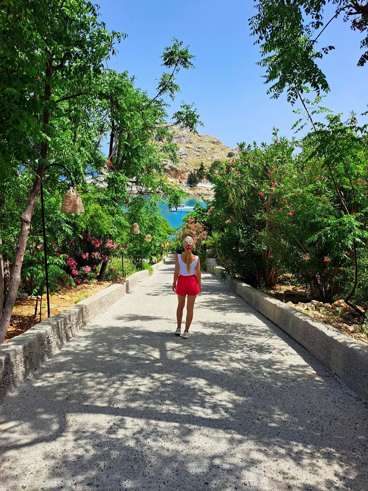 𝓗𝓮𝓵𝓵𝓸 𝓙𝓾𝓷𝓮 ☀️

Niech czerwiec będzie jeszcze piękniejszy niż maj 🩷 pozytywny, radosny, pełen szczęścia, szczerych uśmiechów i obfitości 🫶

A dzisiejszy wyjątkowy dzień niech nam przypomina, że każdy z nas ma w sobie wewnętrzne dziecko 👶
Życzę Wam i sobie, byśmy nigdy go nie utracili 🍭🎀🍬

#hello #june #hellojune #dziendziecka #happygirl happiness summervibes summer blondynka longhair straighthair blondegirl blondie polishgirl positivevibes sunnyday hot sun smile children kids wakacje me instagirl instagood instadaily holidays beautiful chill