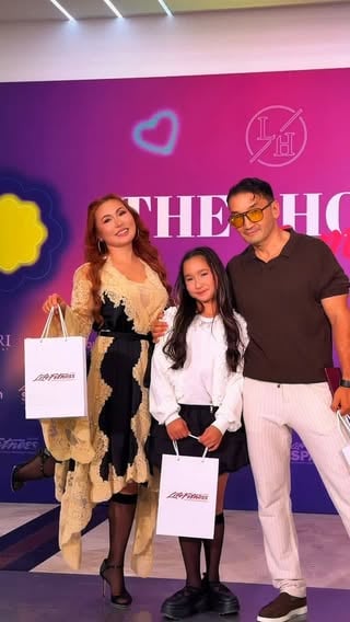 Спасибо огромное @lh_astana за возможность стать частью этого красивого события всей нашей семьи и за прекрасную организацию показа.

Для нас это был очень тёплый, красивый и запоминающийся опыт. Спасибо за эмоции, вдохновение и этот особенный день💗