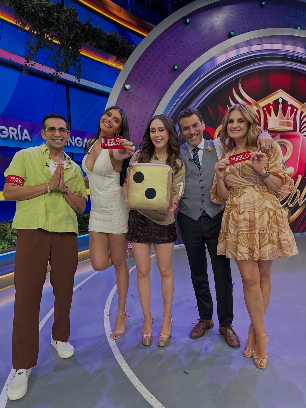 ¡El pueblo se llevó este día en el #SinPalabrasVLA🎲! 🤩🕺🏻💃🏻✨ #VLA