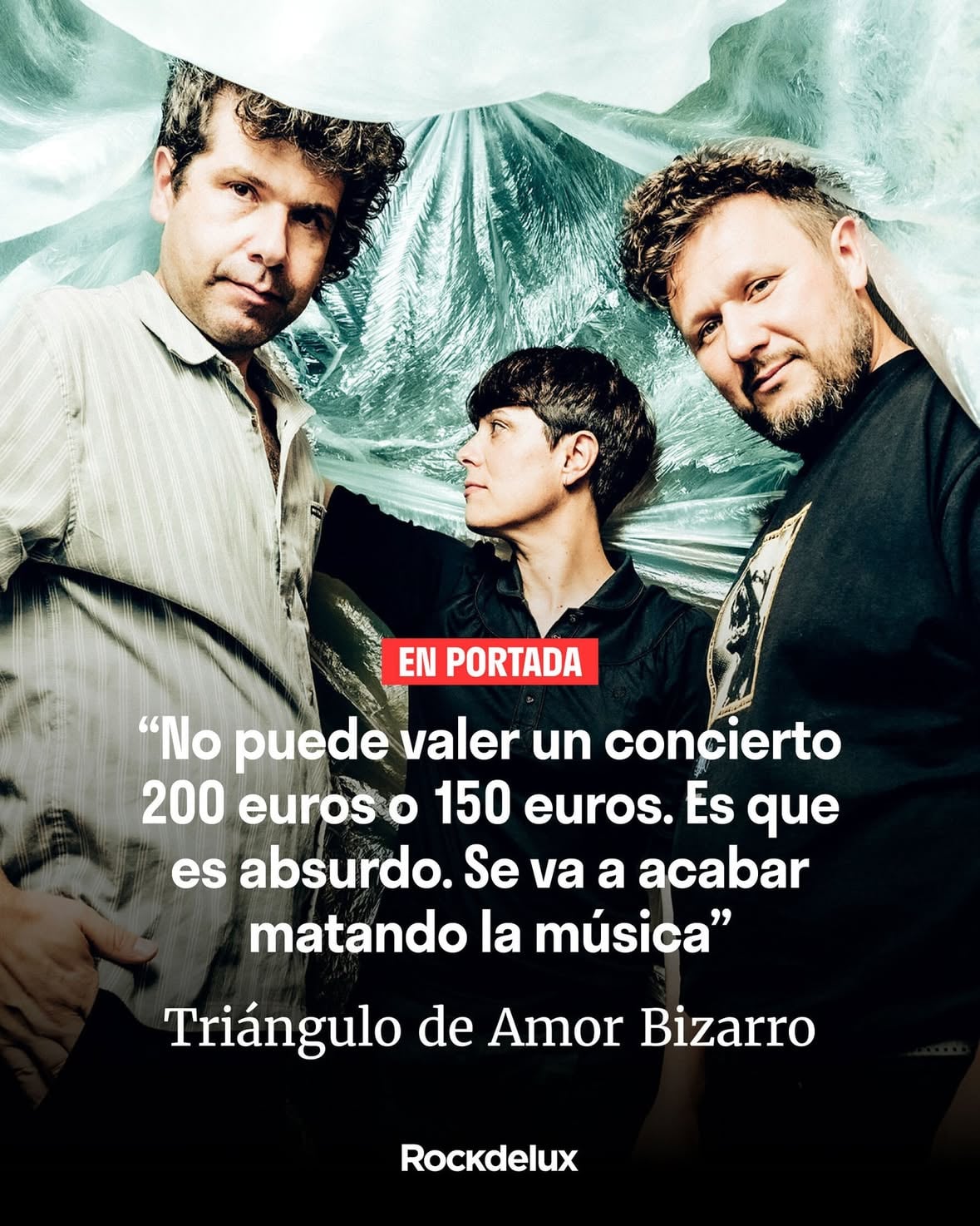 La tensión entre lo recién aprendido y lo de sobra conocido ha permitido a Triángulo de Amor Bizarro (@tabizarro) renovar su cancionero veinte años después de sus inicios, sin renunciar a la identidad que han labrado durante ese tiempo.⁠
⁠
En “Mi catedral” (@sonidomuchacho), su séptimo álbum, se atreven con estructuras, desarrollos, arreglos y diseños de sonido hasta ahora inéditos, sin esconder sus predilecciones ni olvidarse del componente punk que los ha convertido en atroz máquina de ruido y de furia. La política sigue siendo un componente clave en un discurso acerado que no contempla el uso de silenciador. ⁠
⁠
🗓️ A partir del próximo otoño podremos disfrutar de su impío despliegue decibélico, casi siempre en salas de aforo mediano y a precio más que razonable.⁠
⁠
→ Lee la entrevista de @erluque en nuestro link en bio.⁠
⁠
📸 @alfredo_arias_oficial⁠
⁠
#TriánguloDeAmorBizarro #IndieRock #NoiseRock #Shoegazing