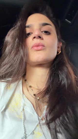 And this song is my favourite 🤩
Guess tou kero ye Gana Zara foran se