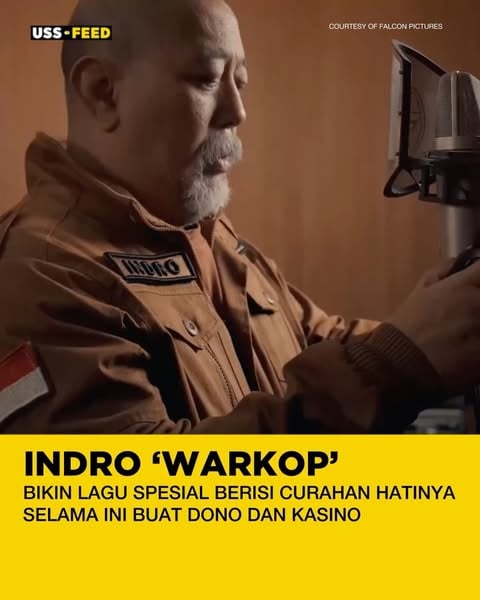 Emang benar, nggak semua lagu lahir dari kisah cinta karena ada juga yang tercipta dari kenangan panjang, persahabatan, dan rasa kehilangan. Perasaan itu lah yang dituangkan oleh Om Indro Warkop lewat sebuah lagu berjudul “Dan Aku Rindu”. 

Yes, lagu yang diciptakan untuk mengenang sahabat-sahabatnya yang telah berpulang, Dono dan Kasino, serta Nanu dan Rudy Badil itu ramai di internet setelah diunggah oleh @falconpictures_ jelang rilisnya film terbaru “Warkop DKI: Viralin Dong!”.

As y’all can hear, setiap liriknya benar-benar ditulis dan dinyanyikan oleh Om Indro secara genuine kayak potongan liriknya yang “Hai Dono, hai Kasino. Aku Indro, dan aku rindu. Pasti kalian bahagia. Kok teganya tinggal aku sendiri”, dan rasanya jleb.

FYI, liriknya emang ditulis oleh beliau langsung bareng Darmawan atau Dado dan Nurul Huda Manshur atau Nanang serta diaransemen oleh @orkesnunungcs. Makanya terasa sekali rasa kerinduan buat para temannya yang menemani perjalanan awal karirnya hingga sesukses sekarang itu. Ada yang udah denger? Gimana rasanya? 🥹👀

[📹via @falconpictures_]
-
#USSFeed