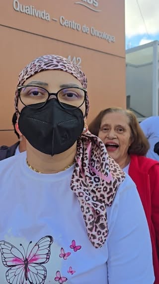 ÚLTIMA SESSÃO DE QUIMI0TERAPIA DA LAÍS FOI COMEMORADA POR AMIGOS EM SÃO BERNARDO