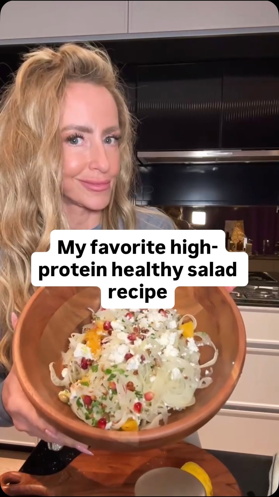 Comment SALAD and I’ll send you the exact olive oil I use AND the full recipe.

High protein. Under 5 minutes. And the dressing will ruin every other salad for you, in the best way.

The ingredients for the dressing:
- 3 tbsp fresh pressed olive oil 
- ⁠1½ tbsp fresh lemon juice 
- ⁠¼ tsp each: garlic powder, ground mustard, ginger powder, onion powder
- ⁠Himalayan salt + black pepper
Thank me later!

Comment SALAD and I’ll DM you the olive oil I get.