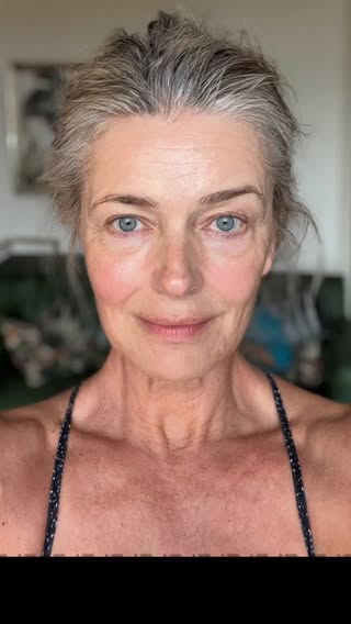 I’m using two familiar faces to highlight my point, NOT to pick them apart! 
You may not like one choice or the other, but please allow for the respect of individuals making the choice which is right for THEM.
If you want to comment, I want to hear how it makes YOU feel, NOT YOUR JUDGEMENT OF OTHERS.. 🙏. #betweendemimoreandrachelward but also still #betweenjloandbettywhite  #beauty  #aging #nofilter