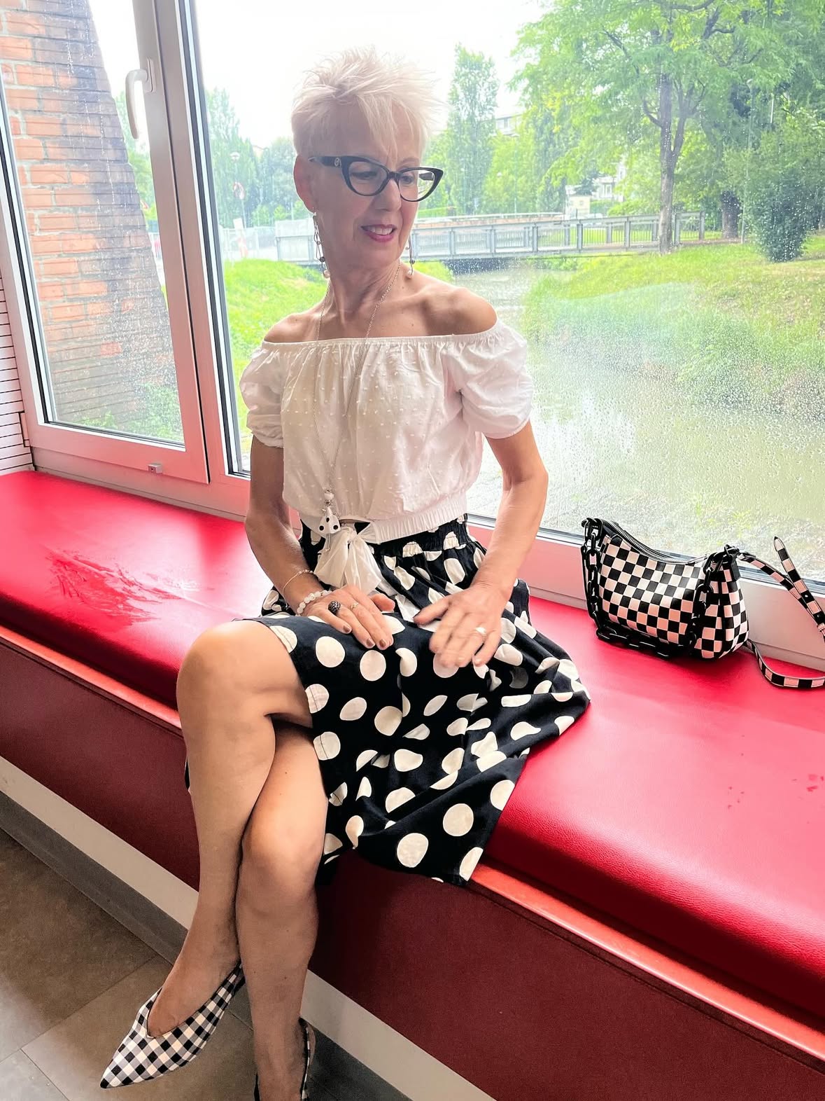 @#buona_serata🤩 #fuoripiove☔️…ma dentro di me c’è il sole che splende…non vorrei mai che si spegnesse…forse un giorno…se la vi …🤩 #giugno #pioggia☔️ #tempo #matto #purtroppo #fashiongram #fashionstyle #relax #follow4likes #followforfollowback #followｍe #smile #sorriso #lovely #loveit #lover #ℒℴvℯ🖤 #ℒℴvℯyℴu🤍 #@