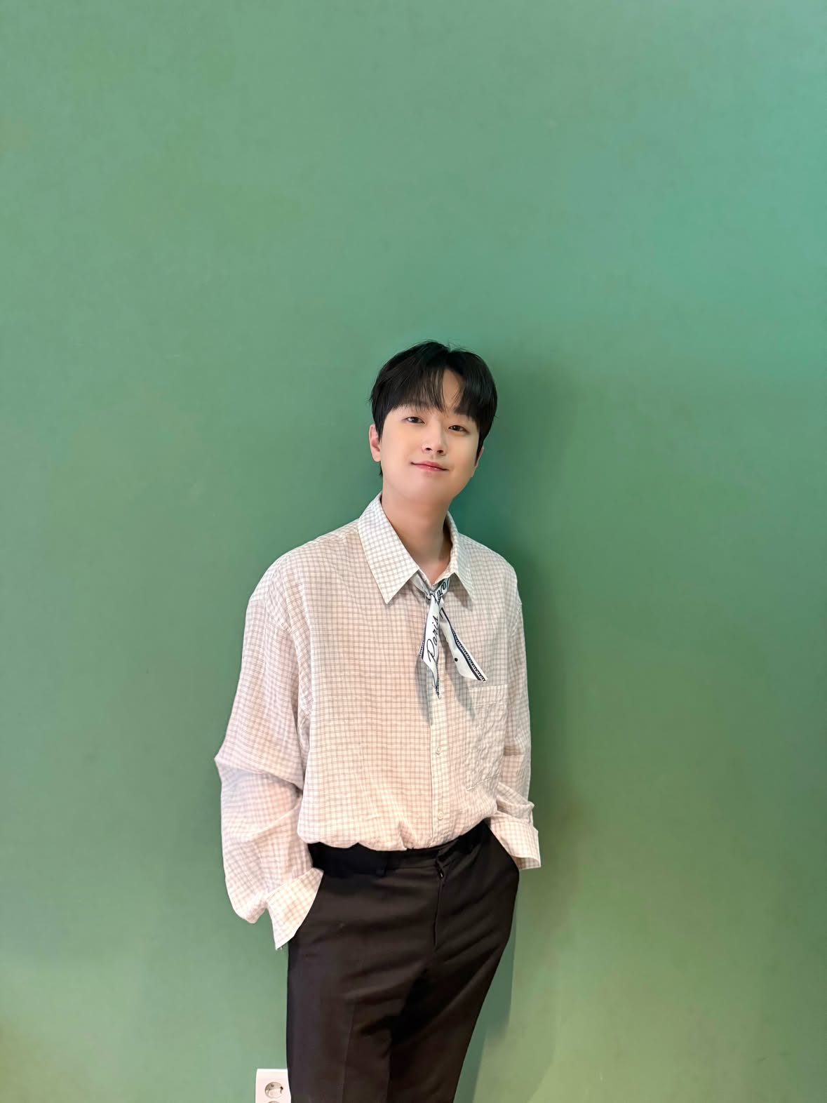 📸 찬또그래퍼 📸

월요일은
<톡파원 25시>의
큐티섹시 MC또가 책임진다🌟

오늘도 마음을 정화시켜줄
찬원의 미소를 만나러🥰

오후 8시 50분
JTBC로 모여주세요🤗

#이찬원 #LeeChanWon
#톡파원25시