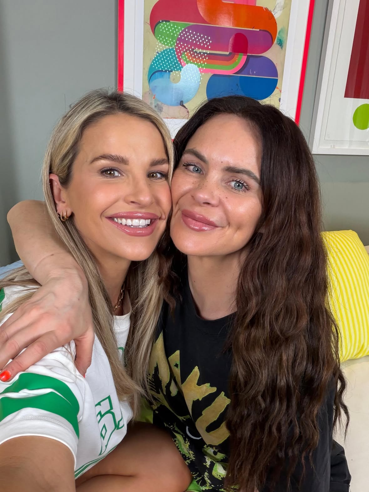 Robbed @joannemcnally house for some recording today. It’s going to be our new @mtgmpod hub as long as @podproducerjoe doesnt get stuck in two hours of traffic again ☺️ Swipe for Joe - side note he isn’t an 80 year old man!