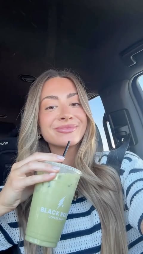 Day one of trying to like matcha…will there be a day two??? 😅🤣🤣 

Comment SHOP for links! 
https://liketk.it/6euiE 

#drinkrun #matcha #blackrockcoffee
