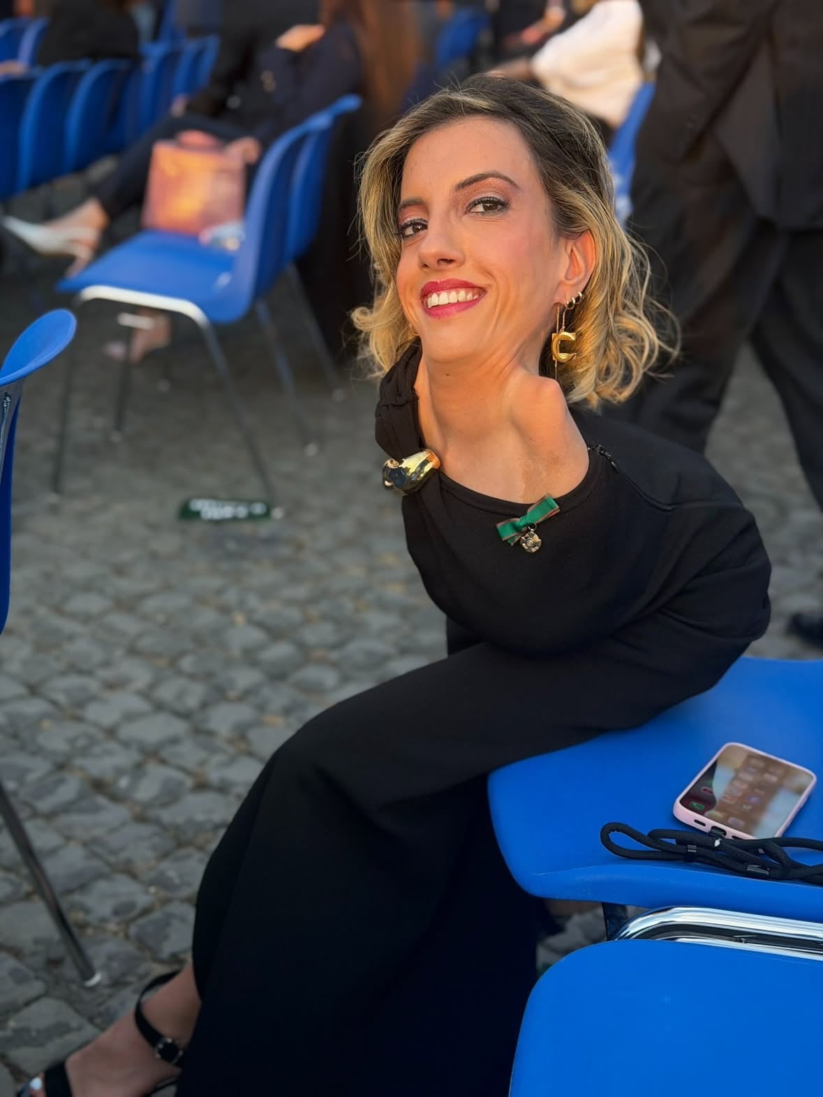 Partecipare a Roma alle celebrazioni per gli 80 anni della Repubblica Italiana, in qualità di Cavaliere della Repubblica insieme al mio amico Ale, è stata un’emozione immensa che porterò sempre nel cuore. 🇮🇹🤍
Dress : @elisabettafranchi 
•
•
#italia_super_pics #repubblica #roman #travelnoire #positivevibesonly
