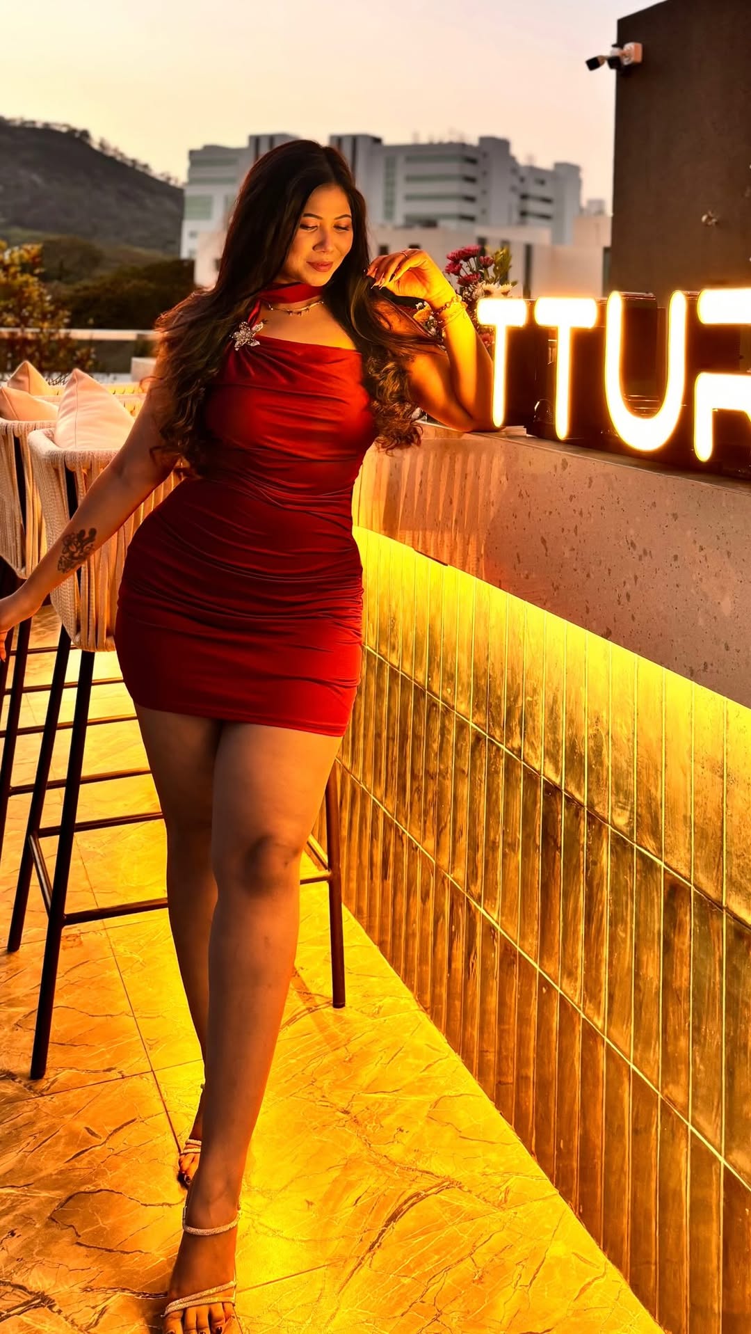 Red never misses ❤️

❤️ Lal Chunri
✨ Filmy Vibes
🌹 Desi Glam
🔥 Red Hot
💃 Queen Energy
🌅 Golden Hour
💫 Nazakat
❤️‍🔥 Adaa
🌹 Timeless Beauty
✨ Main Character
💋 Dil Chura Liya
🎬 Bollywood Mood
👑 Grace & Glamour
💃 Sundowner Vibes
🌺 Laal Rang
💕 Ishq Wali Feelings
✨ Elegant
🔥 Unforgettable