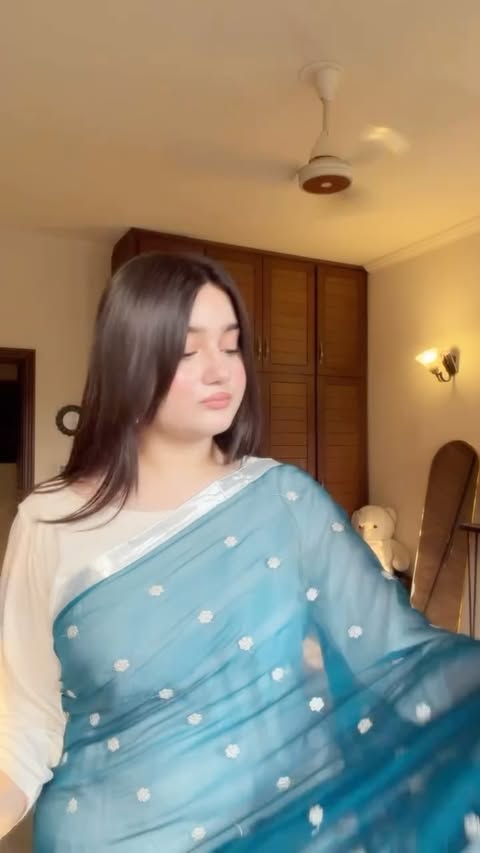 turned a dupatta into a saree cuz why not??💃