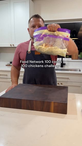 Rotisserie chicken is one of the cheapest and fastest ways to feed a big family and these bbq chicken sliders are unbelievably good, and unbelievably fast! Tag someone you know that loves to cook and challenge them to a 30 minute meal with a rotisserie chicken! 

 @foodnetwork #100cooks airs on 6/7 at 9pm E. Watch some of Americas best home cooks and their creativity with many more challenges like this! Judged by @nick.digiovanni and @guarnaschelli and hosted by @terrycrews this is the biggest competition in food network history and you don’t want to miss it! 

#cookingcompetition #100cooks100chickens #rotisseriechicken #easydinnerideas