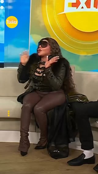 Lil Kim reacts to her song “Not Tonight” recently going viral on social media and shows off the viral dance that goes along with the song.

(🎥 thetodayshow/TikTok)