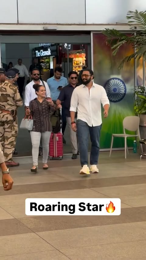 Mumbai, the Roar isn’t coming… it’s here. 🔥

#Sriimurali #RoaringStarSriimurali #Ap