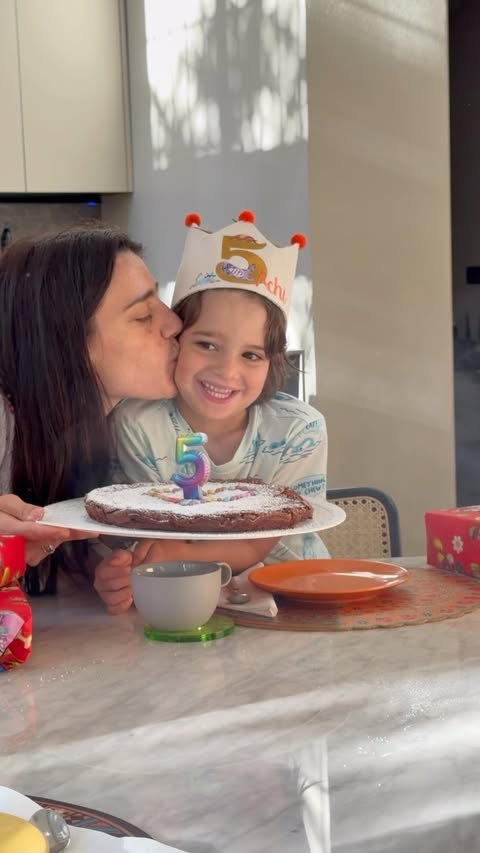 Auguri al bambino più solare, dolce e generoso del mondo 🧡 
Ti ripeto sempre che sei il nostro sole, ed è proprio così, ogni giorno da quando sei con noi ☀️ 
Cresci troppo in fretta Achi, e ti amiamo sempre di più!