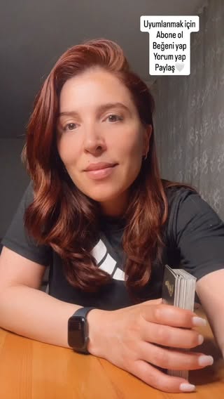 Merhaba sevgili tarot severler 🌞

Bugünkü kolektif açılım hepimize ışık olsun 🙏
💫 Videoyu beğenmeyi,
💬 Yoruma kalbinizden geçen bir kelime bırakmayı,
📌 Kaydedip paylaşmayı unutmayın.

Alma-verme dengesi niyetle başlar.
Bu açılım, yukarıdaki güzel enerjileri paylaşan canlarım için 💖🌈
Şifa olsun, farkındalık olsun ✨

#tarot #tarotmesajı #aklımdakikişi #tarotbakımı #kolektifenerji