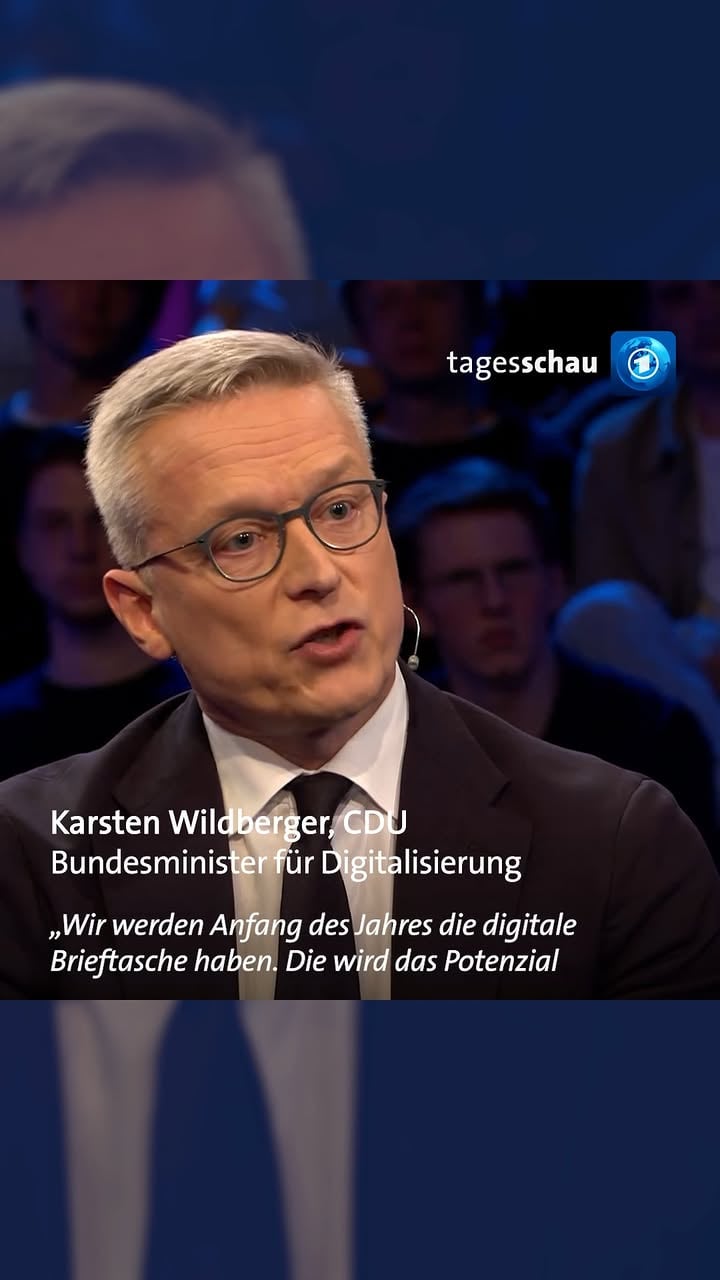 Der Bundesminister für Digitalisierung, Karsten Wildberger (CDU), sieht in der geplanten digitalen Brieftasche großes Potenzial für den Alltag in Deutschland. Mehr als 150 Unternehmen entwickelten bereits Anwendungen auf Basis der digitalen Identitätsnachweise. Mit der späteren „Deutschland-App” sollen zudem verschiedene digitale Services gebündelt und neue Möglichkeiten für Bürger:innen geschaffen werden. 
 
#tagesschau #maischberger #DeutschlandApp #Digitalisierung