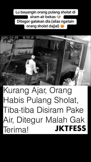 Kayaknya emang sengaja disiram gak sih??

(Vt/anakpakrtsebelah)