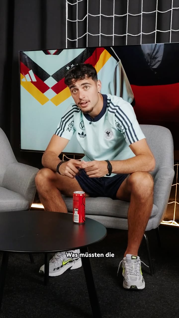 👋 Es gibt was zu gewinnen 😇 dfb_team folgen ➕ einen Buddy und cocacolaeurope taggen 🤝 Viel Glück! ❤️

__________
Teilnahmeschluss: 10. Juni 2026, 12:00 Uhr
Teilnahmebedingungen: http://dfb.social/gewinnspiel_coke_26